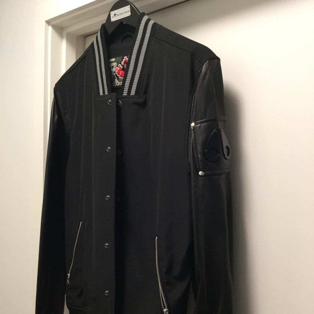 Moose Knuckles Men's Jacket Large